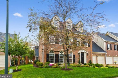 43501 Monarch Beach Sq, Leesburg, VA 20176-3930