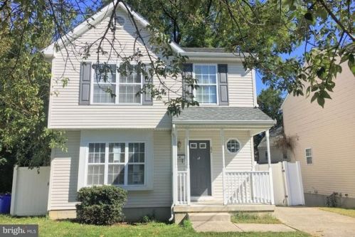 82 Nelson Ave, West Deptford, NJ 08096-2646