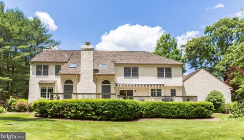 131 Knoxlyn Farm Dr, Kennett Sq PA  19348-2700 exterior