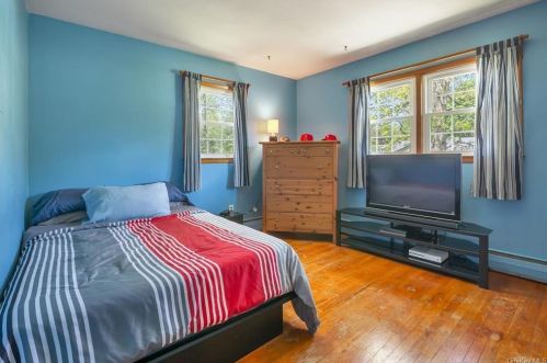 44 Ontario Ave, Middletown NY  10940-4339 exterior