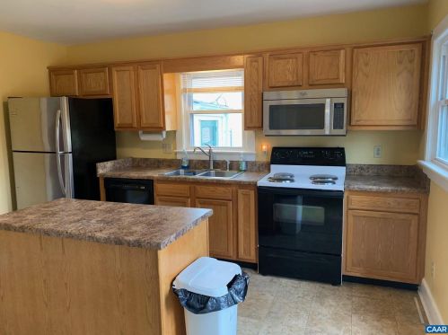 24425 Lafayette Dr, Unionville VA  22567-2726 exterior