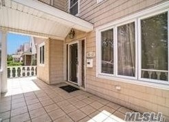 80-12 256th St, Floral Park, NY 11004-1208