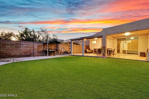 5019 Paradise Ln, Glendale AZ  85306-2655 exterior