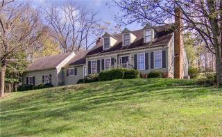 203 Hogan Ln, Columbia, TN 38401-8600