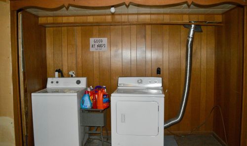 345 Mohican Dr, Crooksville OH  43731-9729 exterior