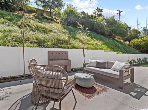 5267 Gould Ave, La Canada CA  91011-2443 exterior