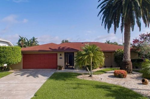 1419 49th St, Cape Coral, FL 33914-6932
