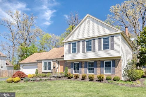 1488 Oak Trail Ct, Herndon, VA 20170-3664