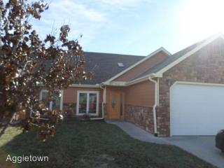 512 Stonedale Dr, Manhattan KS  66503-0325 exterior