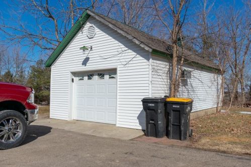 414 10th Ave, Byron MN  55920-1322 exterior