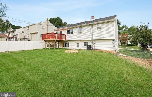 1104 Overhill Ct, Wilmington DE  19810-3108 exterior