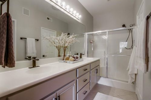 3147 Via Puerta, Carlsbad CA  92009-6081 exterior