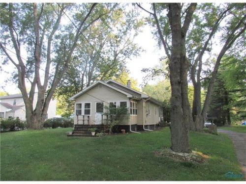 6924 Wharton Rd, Holland, OH 43528-9657
