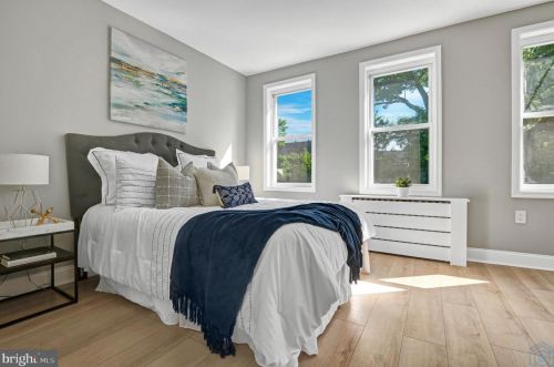 2013 Naylor Rd, Washington DC  20020-6807 exterior