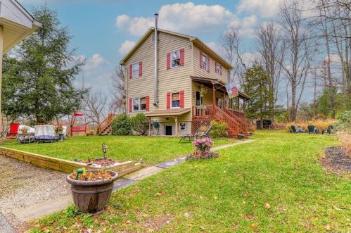 321 Bellvale Lakes Rd, Warwick, NY 10990-3406