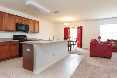 5183 Michelle St, Winter Haven, FL 33881-4381