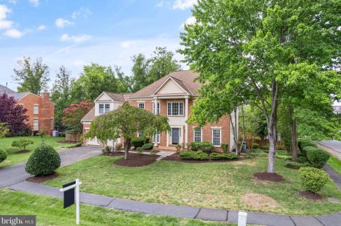 403 Beauregard Dr, Leesburg, VA 20175-8924