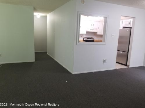 35 Northrup Dr, Bricktown, NJ 08724-2019