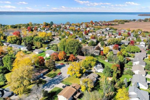 3391 Nautical Ave, Green Bay WI  54311-7235 exterior