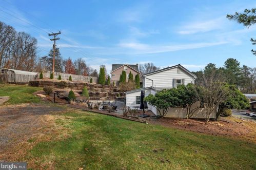 516 Main St, Edinburg VA  22824-9439 exterior