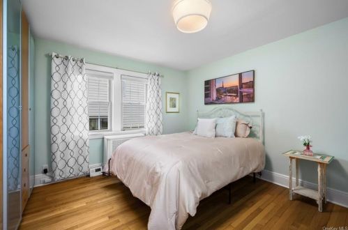 47 Devonia Ave, Mount Vernon NY 10552-1008 exterior