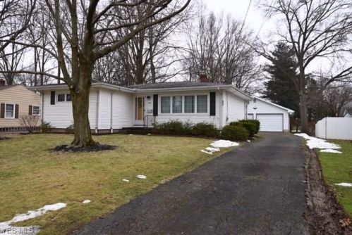 897 Barclay Ave, Salem, OH 44460-3914