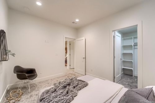 1241 Jackson St, Denver CO 80210-6616 exterior