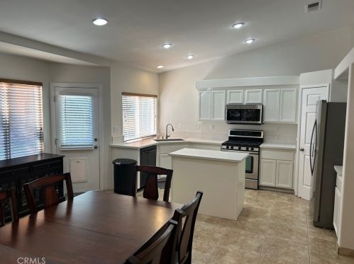 79385 Avenida Las Palmas, La Quinta CA  92253-7236 exterior