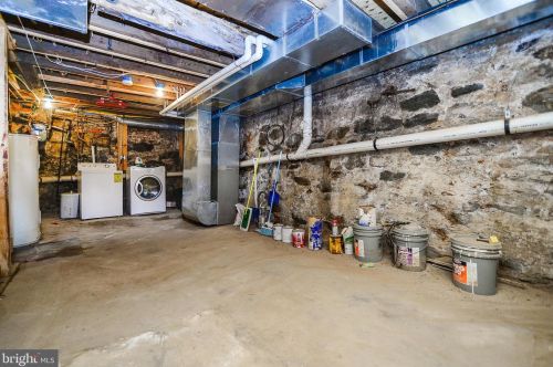 332 Belgrade St, Philadelphia PA 19125-4427 exterior