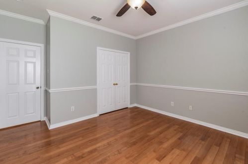 1405 Glen Hollow Ln, Lewisville TX  75028-3870 exterior