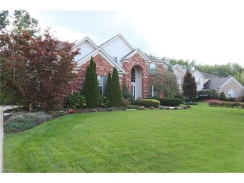 35143 Emory Dr, Avon, OH 44011-1998