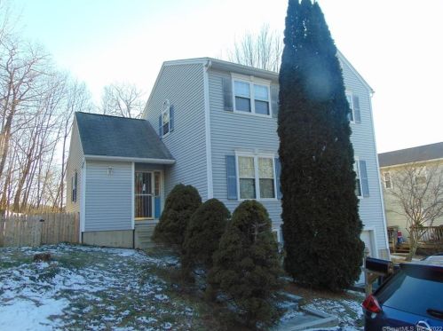 73 Tansy Dr, Waterbury, CT 06704-4401