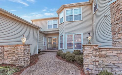 8 Morning Glory Dr, Lake Grove, NY 11755-1844