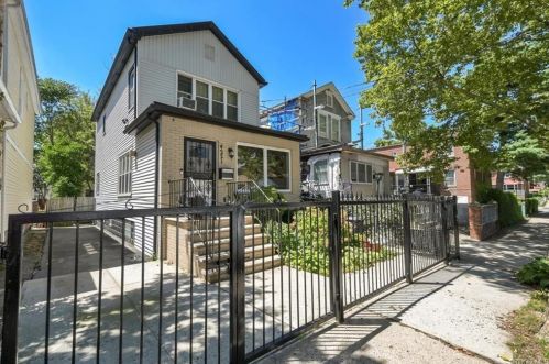 4221 Murdock Ave, Bronx, NY 10466-2115