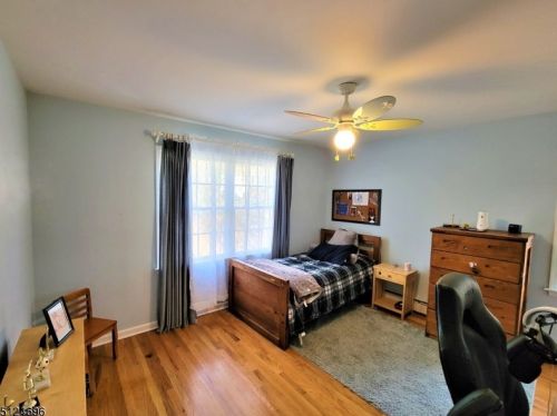 85 Long Hill Rd, Gillette NJ  07933-1410 exterior