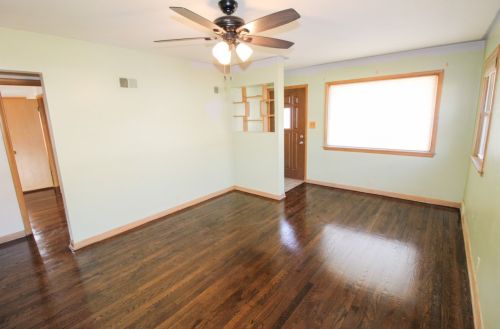 4740 70th St, Milwaukee WI  53218-4849 exterior