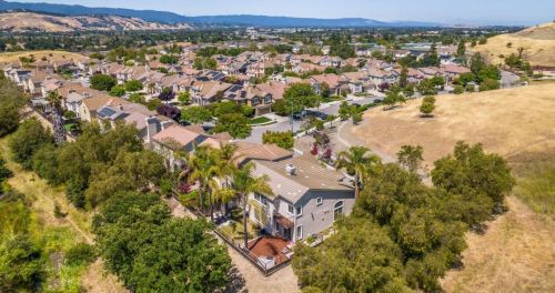 670 Esplanade Ln, San Jose CA 95138-1327 exterior