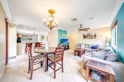 2850 Oasis Dr, Boynton Beach FL  33426-8665 exterior
