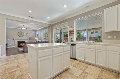 2618 Novi Dr, Riverbank CA  95367-9575 exterior