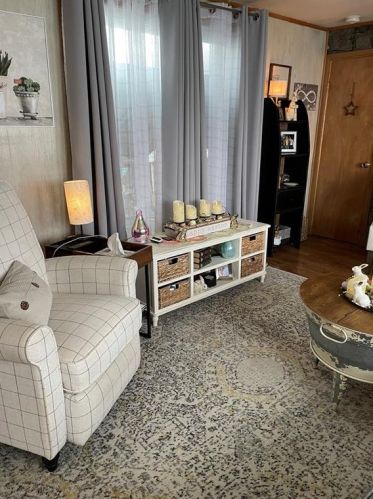 5 Krzak Rd, North Kingstown RI  02852 exterior