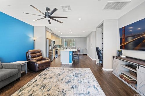 2812 Glassell St, Orange CA  92865-1002 exterior