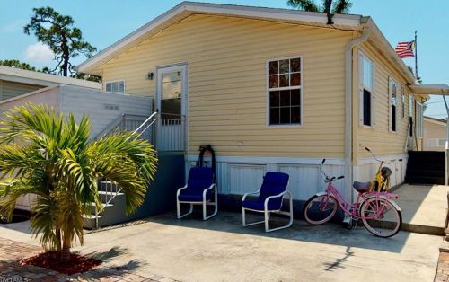 3879 Cardinal Cir, Bonita Springs FL  34134-4186 exterior