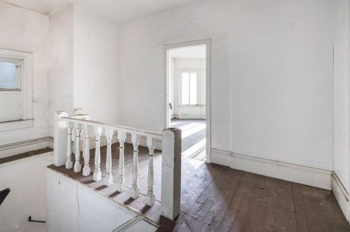 4712 International Blvd, Oakland CA  94601-5239 exterior