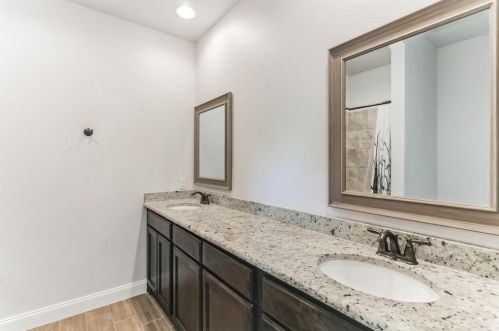 4707 Henry St, Greenville TX  75401-3021 exterior