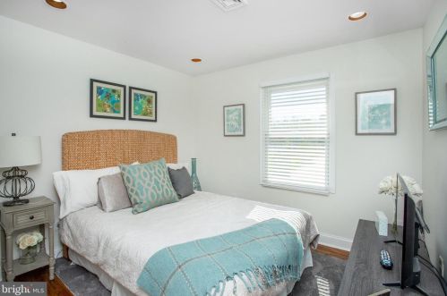 1800 Celeste Dr, Belmar NJ 07719-9506 exterior