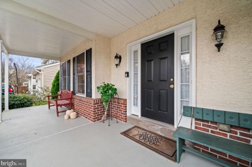 108 Holbrook Ln, Gilbertsville, PA 19525-9358