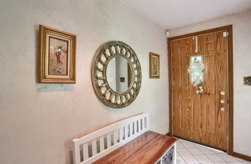 506 Edgehill Dr, Gibsonia, PA 15044-9221