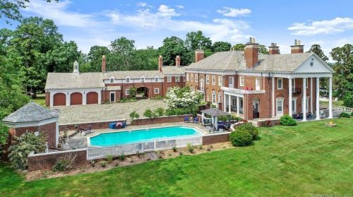 124 Old Battery Rd, Bridgeport, CT 06605-3616