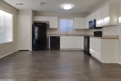 3017 89th Dr, Phoenix AZ  85037-3237 exterior