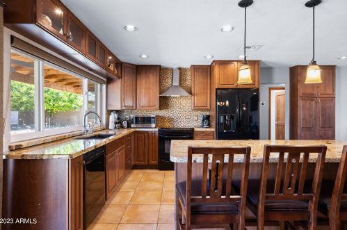 5230 Winchcomb Dr, Scottsdale AZ  85254-2936 exterior